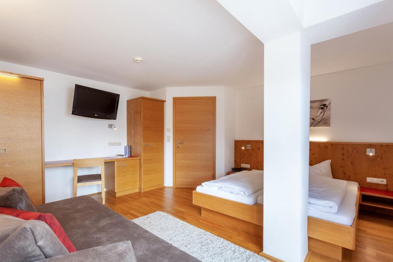 Apart-Hotel Alpinsonnenresidenz ฟิสส์ ภายนอก รูปภาพ